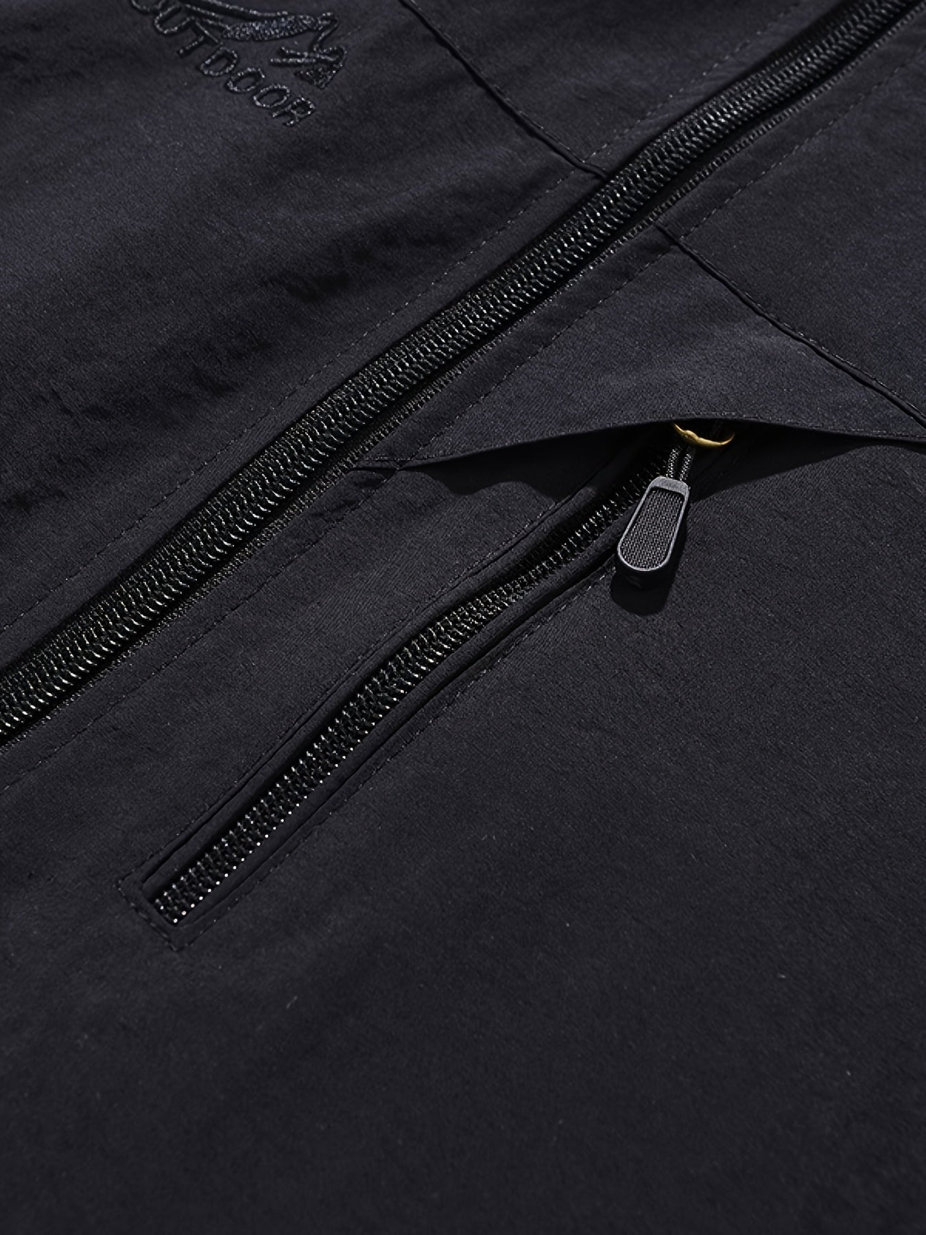 Eva | Sleeveless vest with zip pockets