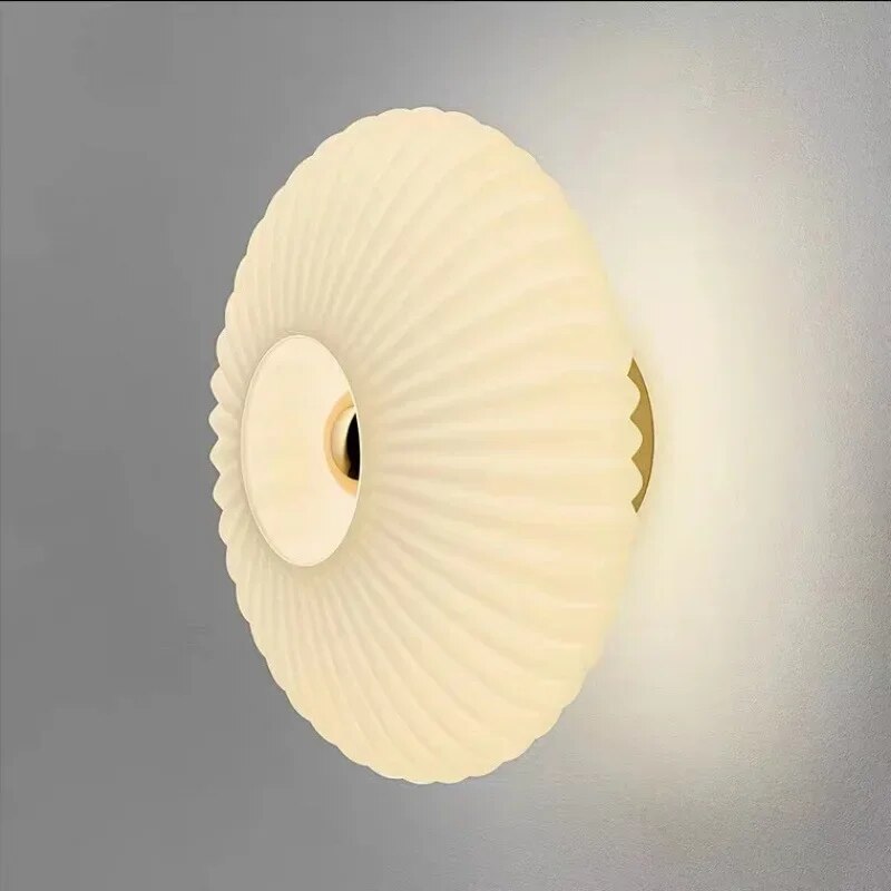 Marian – Modern Glass Wall Light with Wavy Shade