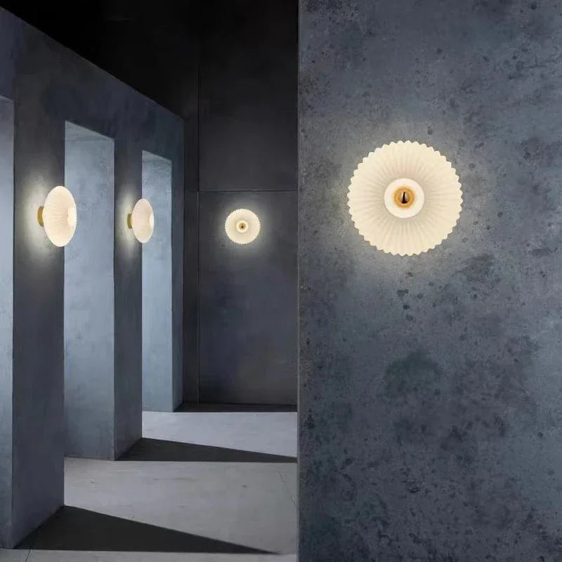 Marian – Modern Glass Wall Light with Wavy Shade