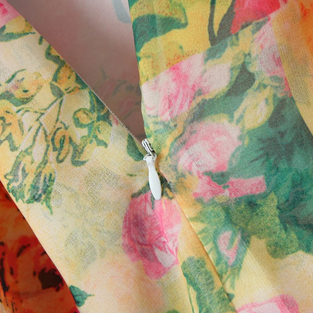 Felicity - Flowing camisole with watercolor floral print