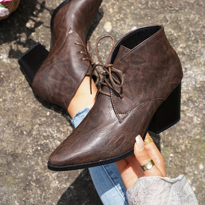 Ella | Elegant women's boots with a platform and a thick heel