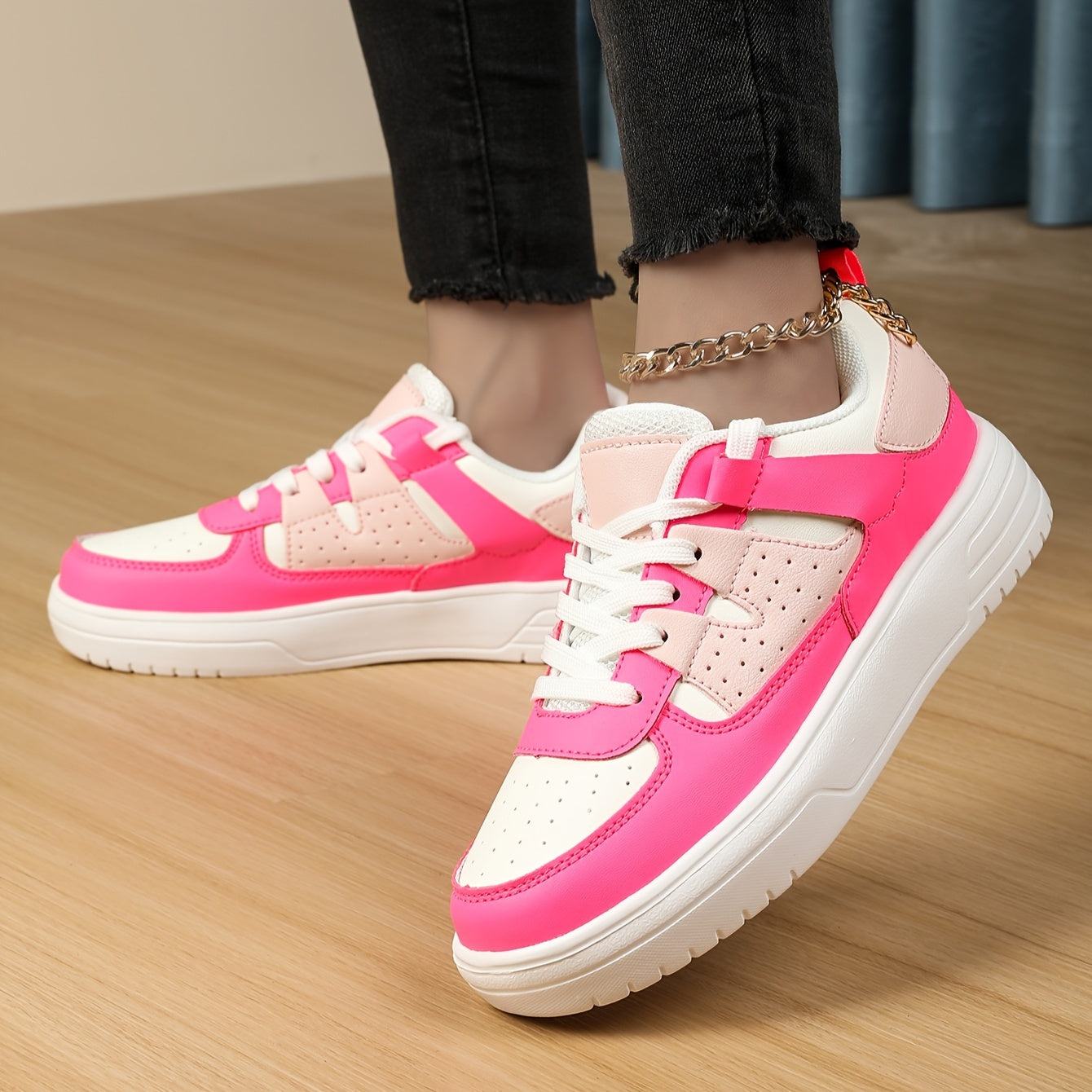 Joyce | Casual women's sneakers with color block and soft sole