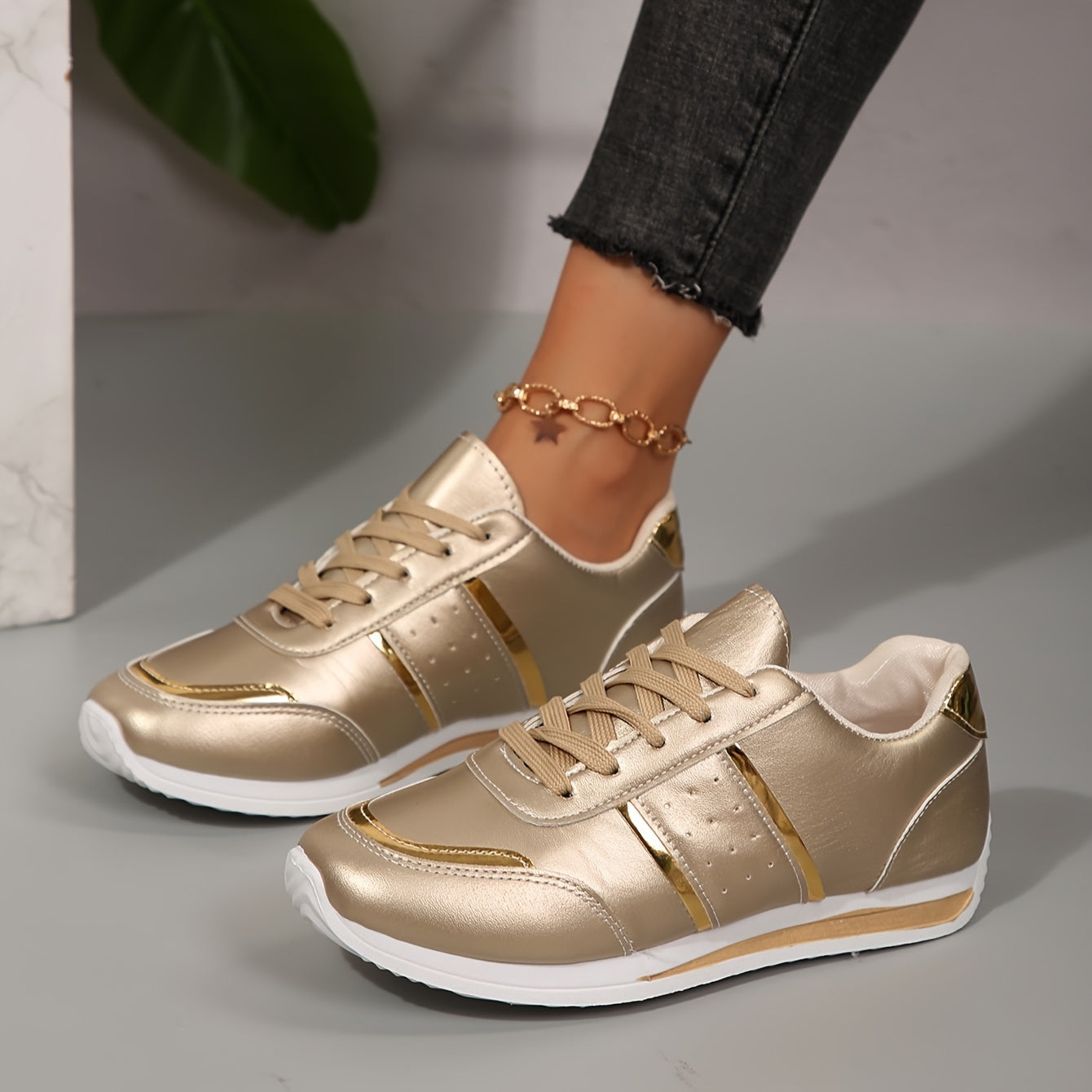 Fenna | Glamour sneaker met lichte sequins