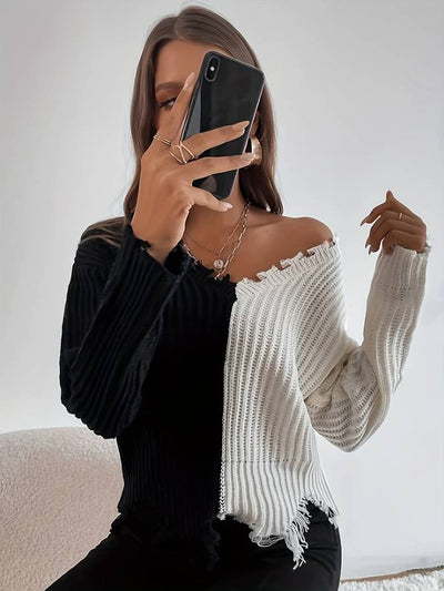 Lisanne | Two-tone knitted sweater with a broken look