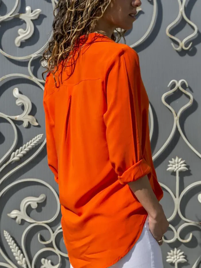 Elara – Satin-look blouse with long sleeves