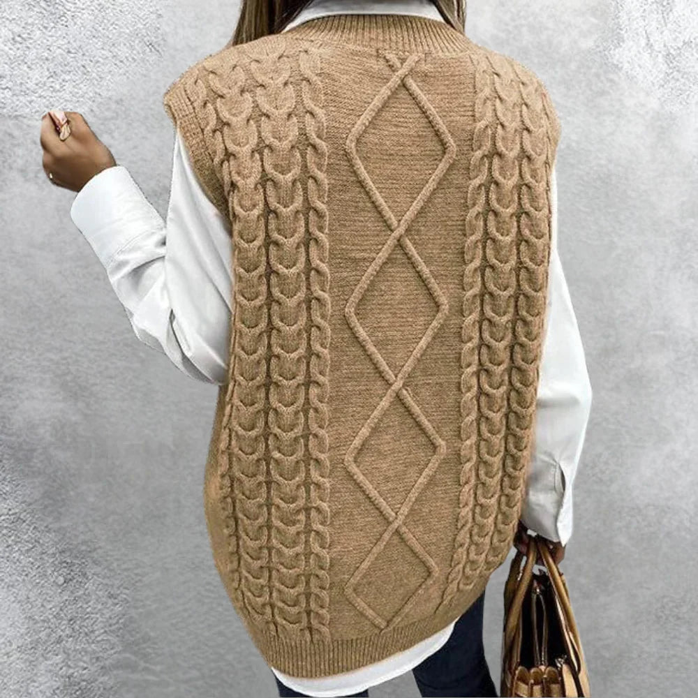 Elvira – Elegant Knitted Cardigan for Women