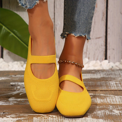 Lize | Plain colored ballet flats with a strappy back