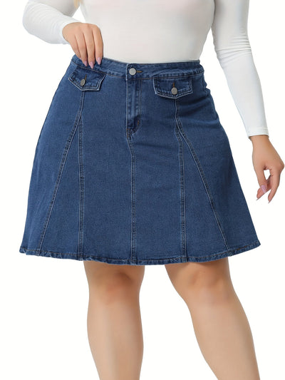 Evelien | Plus-size denim skirt with button accents and faux pockets