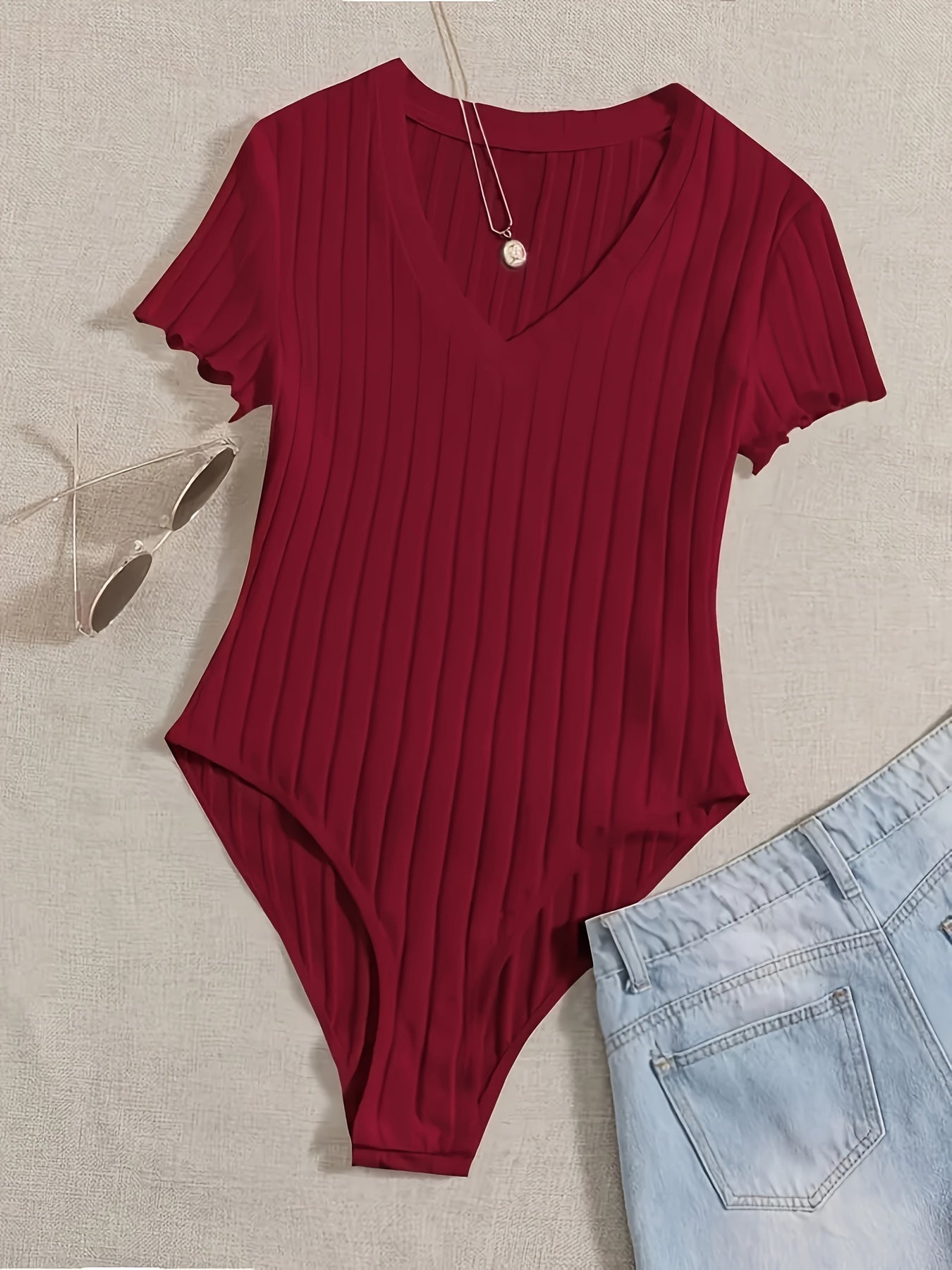 Evelien | Solid color V-neck bodysuit