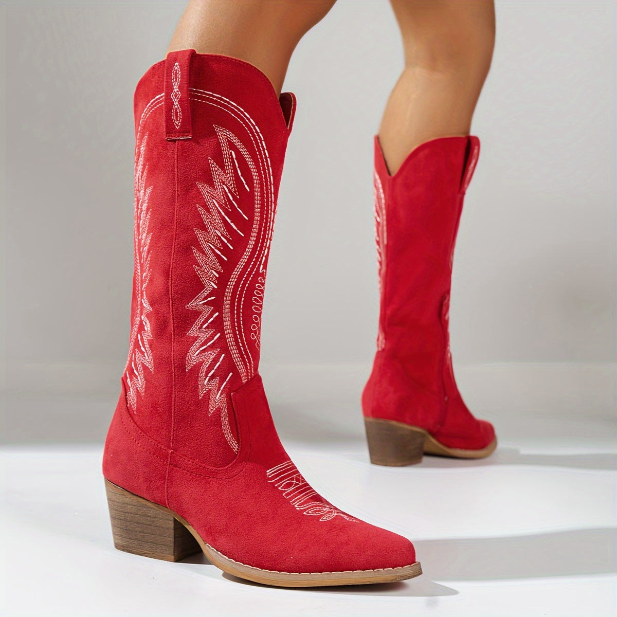 Elin | Fashionable women's cowboy boots with a thick heel