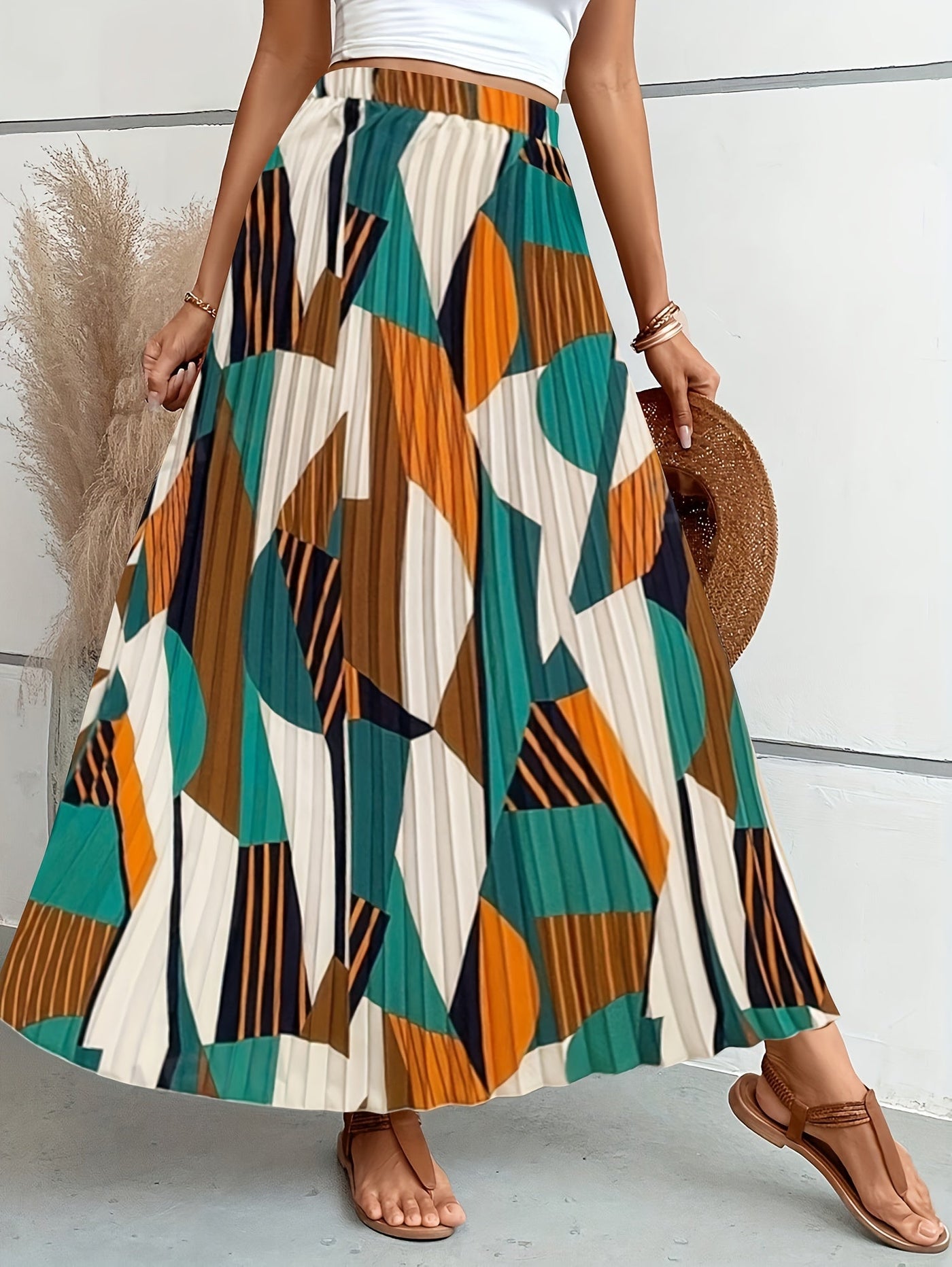 Elise | Pleated skirt with allover geo print