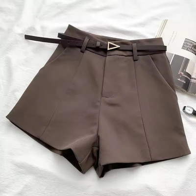 Fleur – Elegant Shorts with Belt