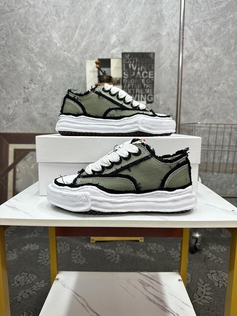 Flare Sneaker | Forest Green