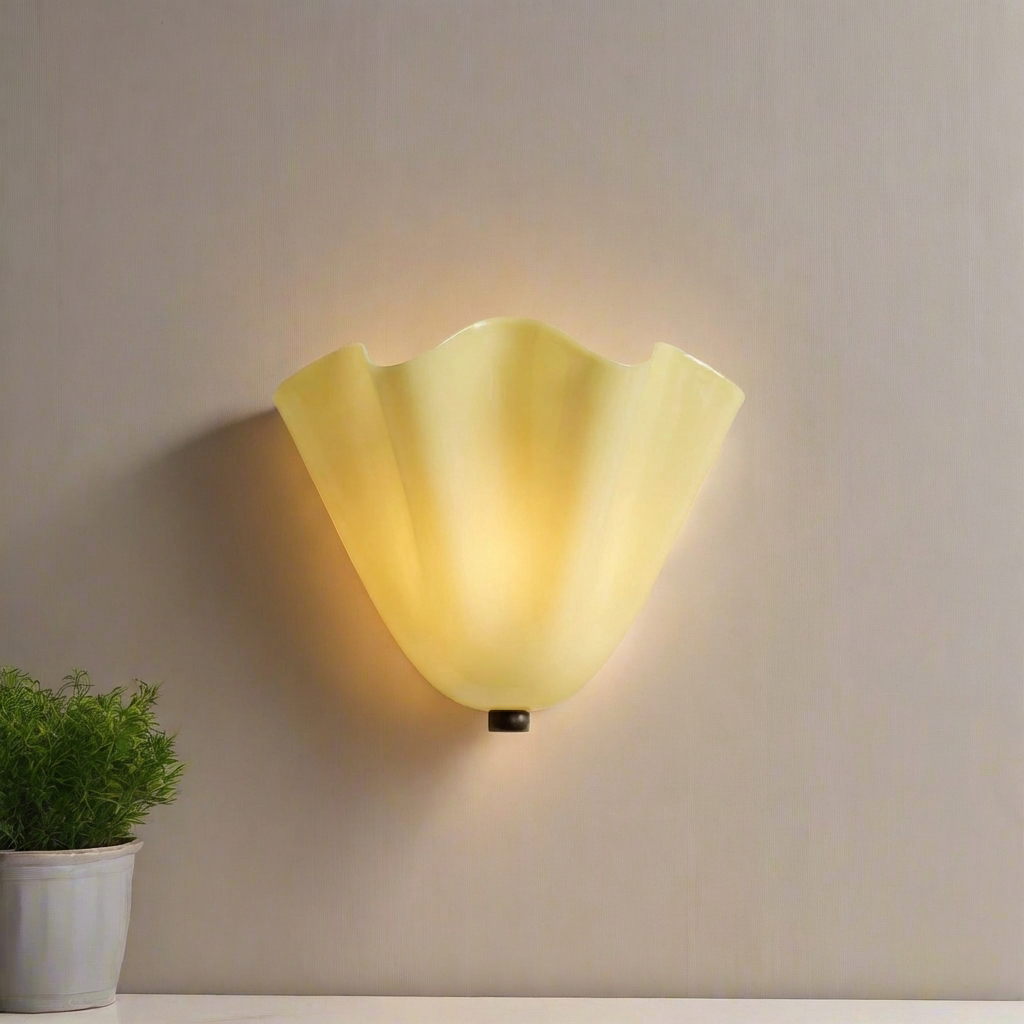 Velnmora – Retro Stained Glass Shell Wall Sconce LED 1 Light