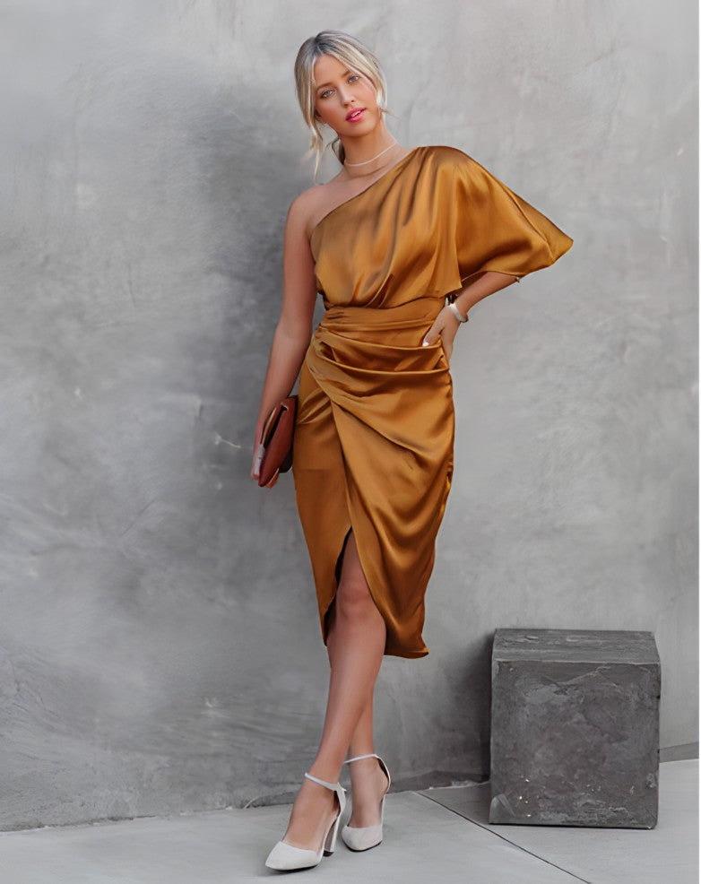 Hayden - elegante one-shoulder geplooide jurk