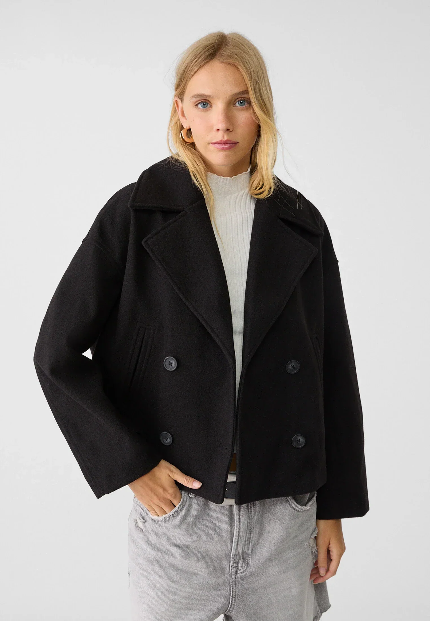 Isa – Short Coat with Double Row of Button Closure