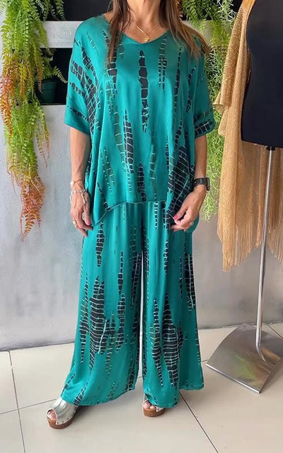 Janae - Casual Two-Piece Satin Suit with Round Neck