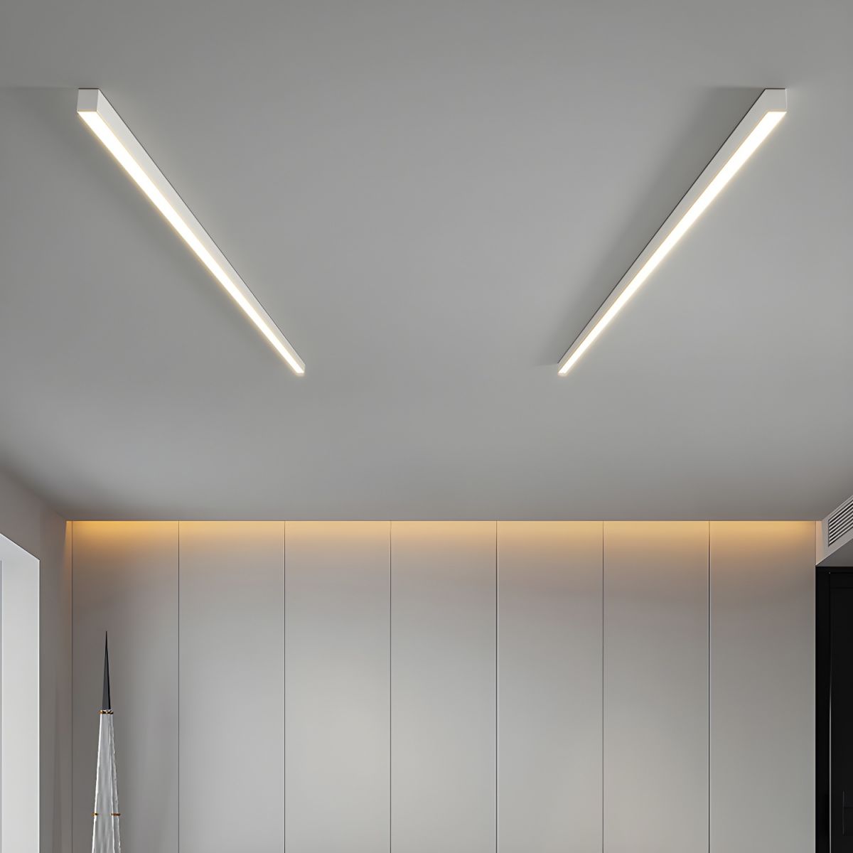 Virelyon - Linear LED Ceiling Light