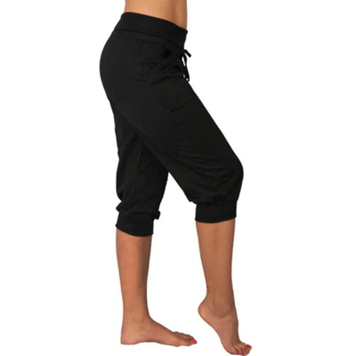 Liora – Capri Pants with Drawstring Closure 
