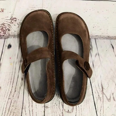Liora – Classic Mary Jane Shoe