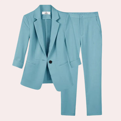 Liv – Sophisticated Blazer and Trouser Set for Women