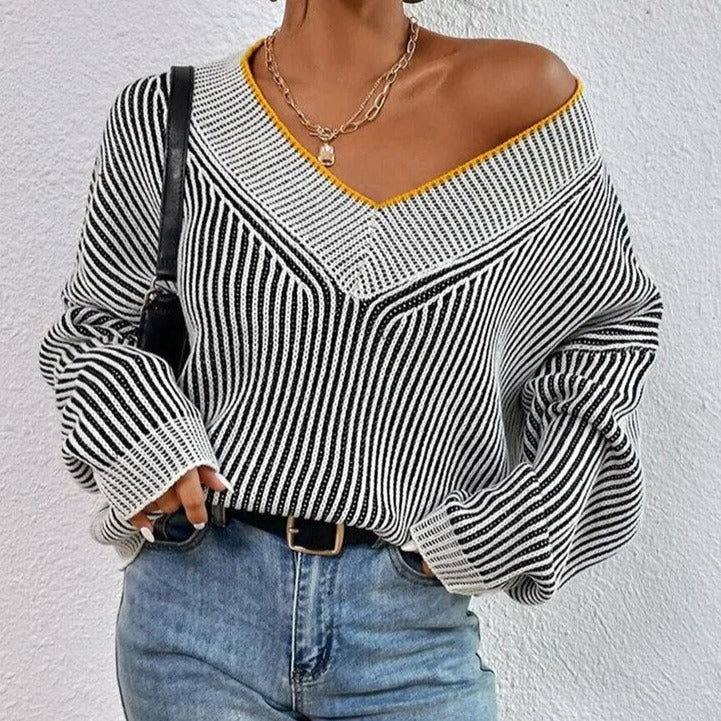 Lars | V-neck sweater with vertical stripes