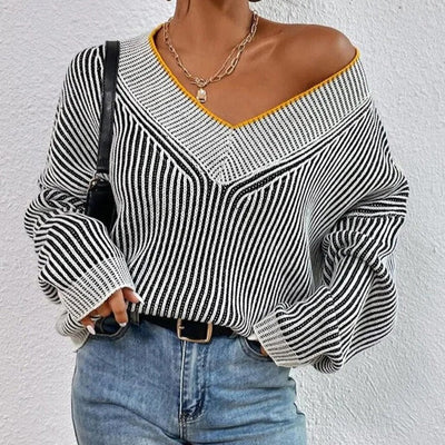 Lars | V-neck sweater with vertical stripes