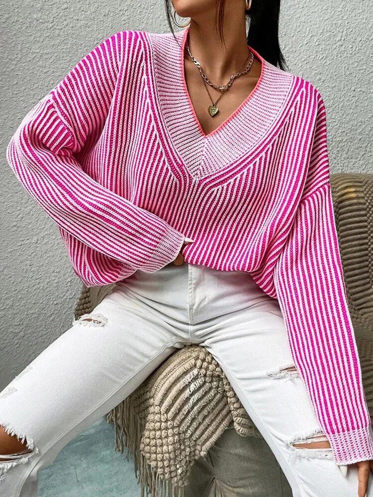 Lars | V-neck sweater with vertical stripes