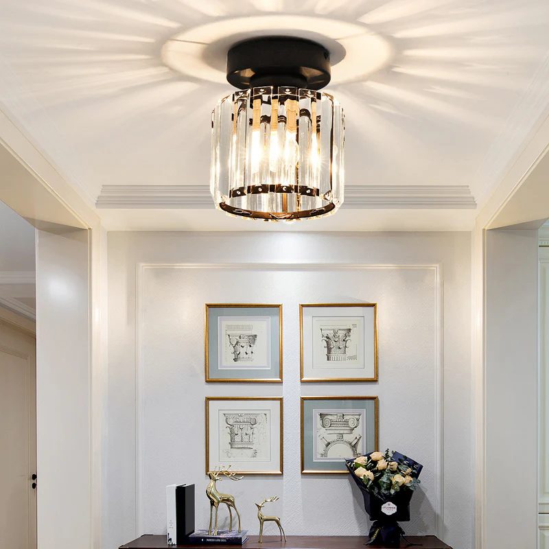 Liondra - Modern Flush Mount Ceiling Light with Crystal Shade