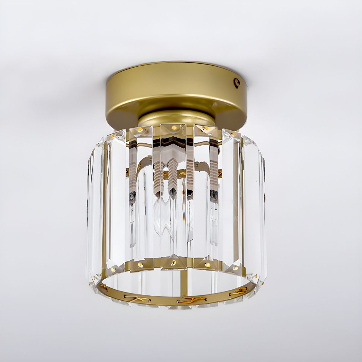 Liondra - Modern Flush Mount Ceiling Light with Crystal Shade