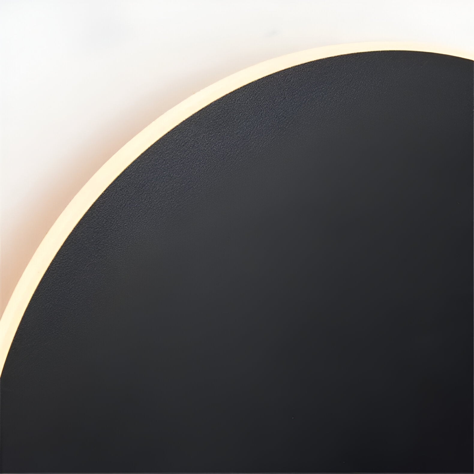 Luvien – Modern Round LED Flush Wall Light