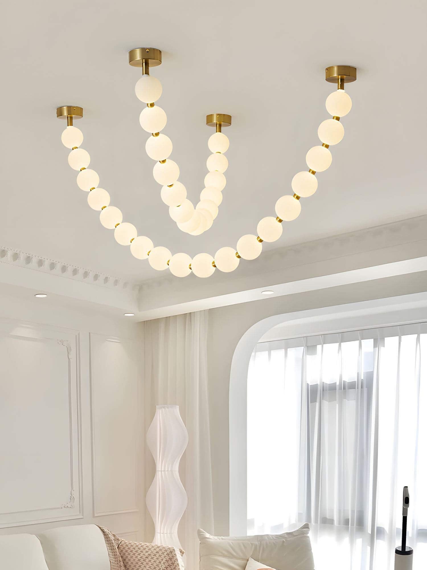 Ploura - Pearl Chandelier