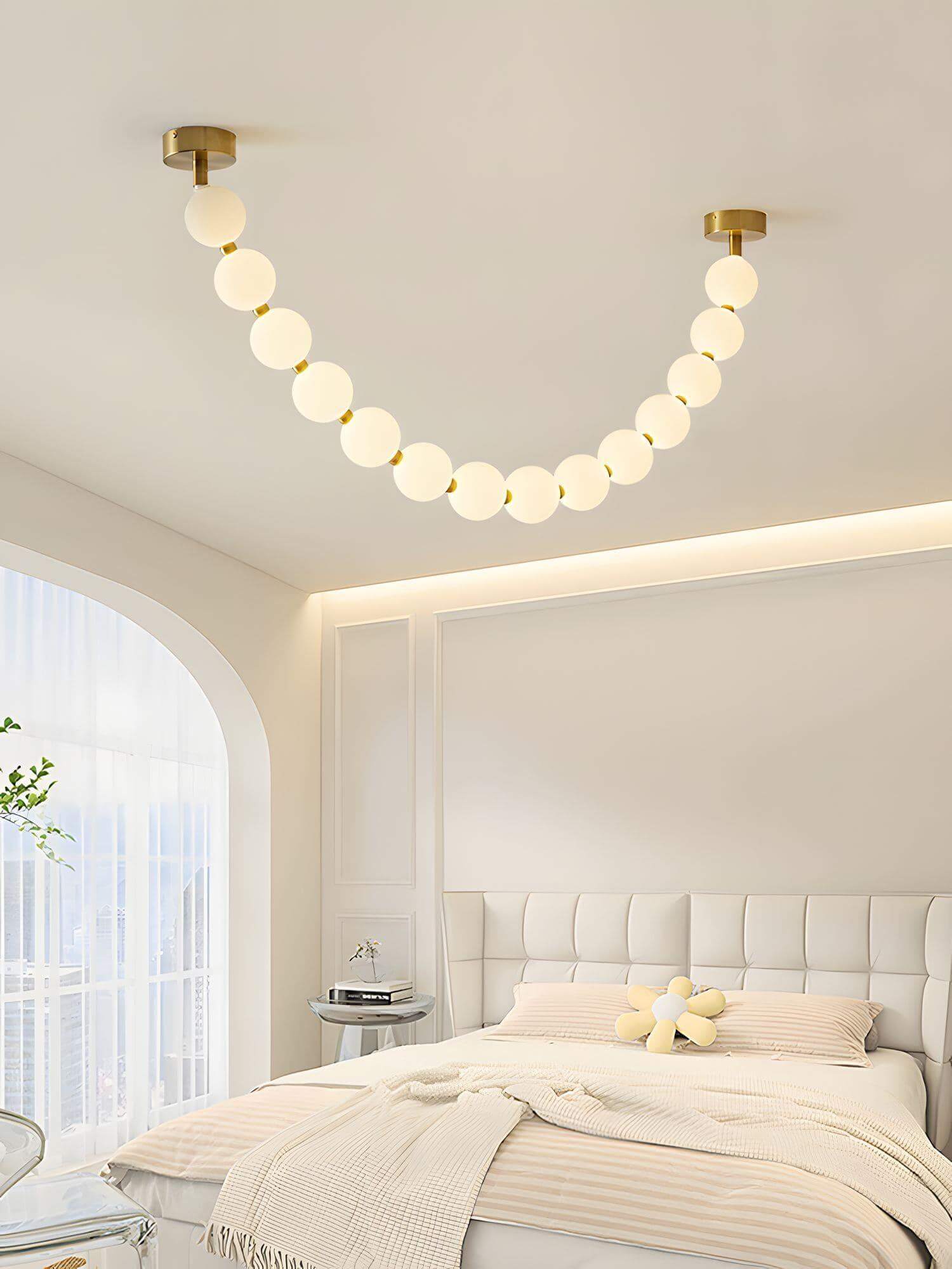 Ploura - Pearl Chandelier