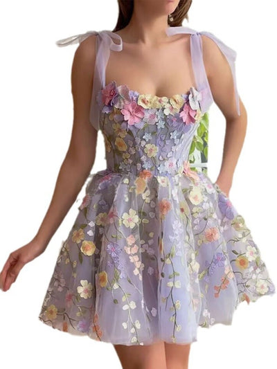 Larae - Three-dimensional floral embroidery with pocket