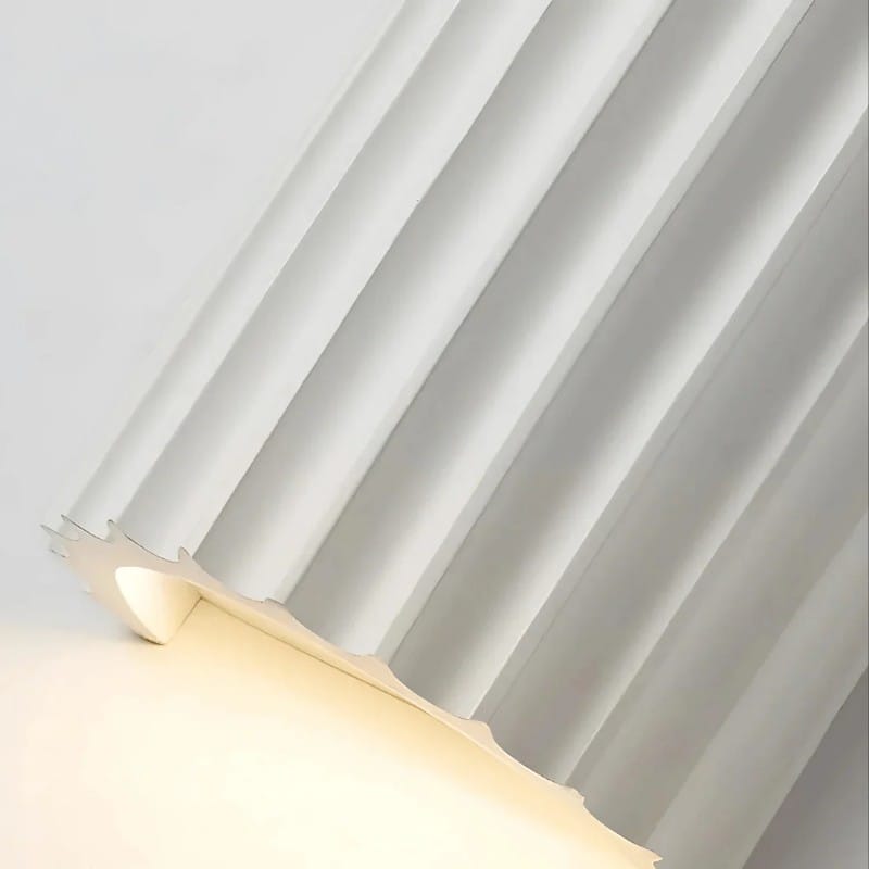 Sureline – Scandinavian Resin Wall Lamp