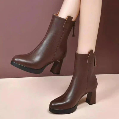 Itzy - Elegant boots with high heels and pointed toes