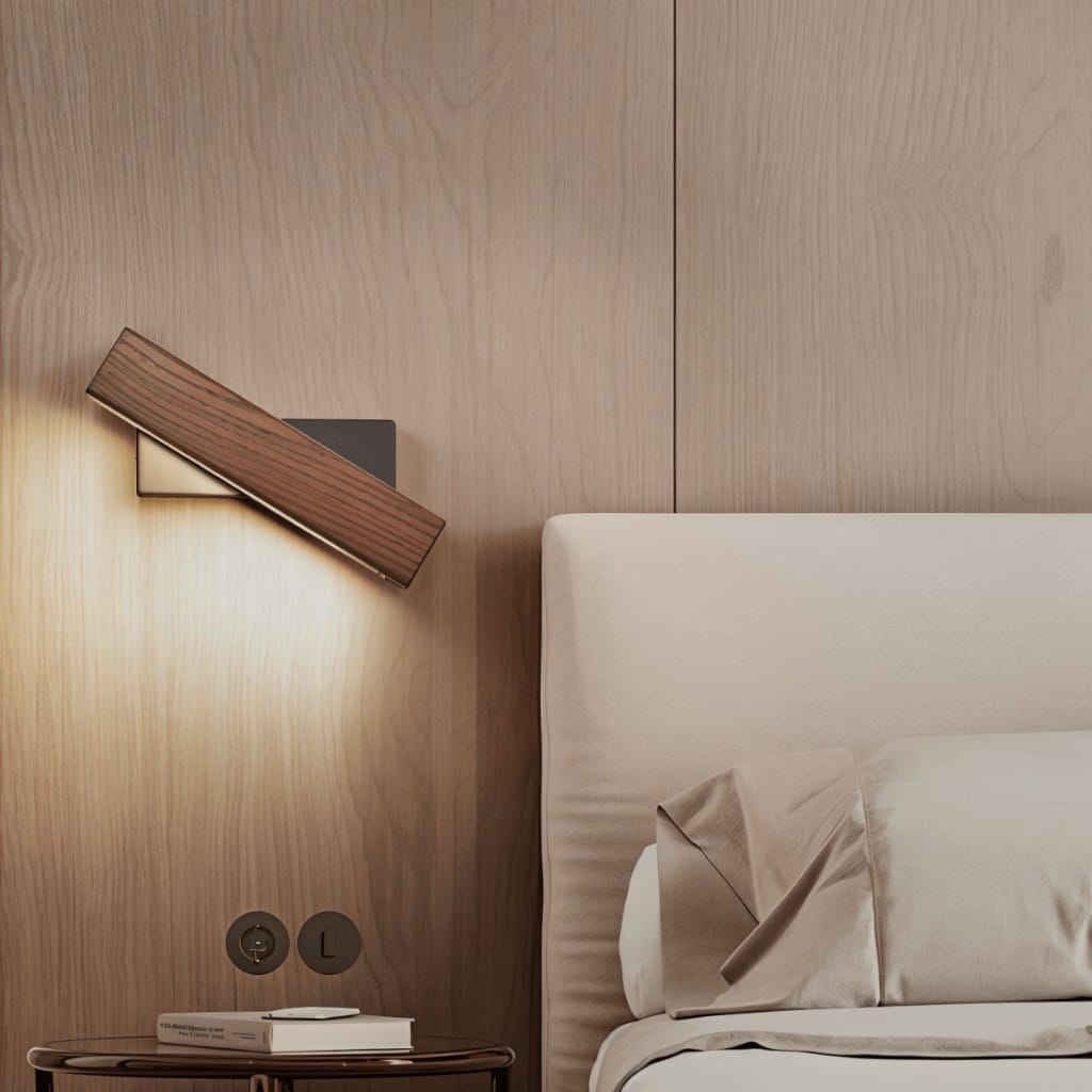 Aurevik – Adjustable Wooden Wall Sconce