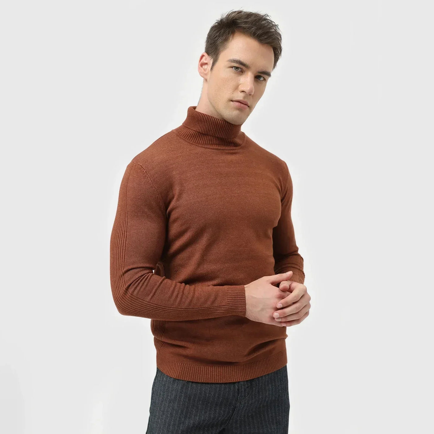 Dennis - Stylish Turtleneck