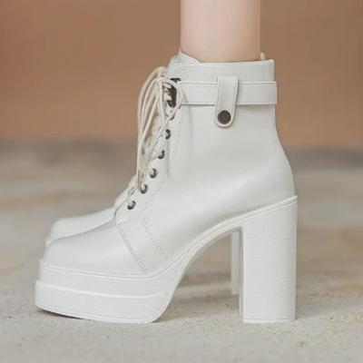 LENORA - Fashionable Boots for Women