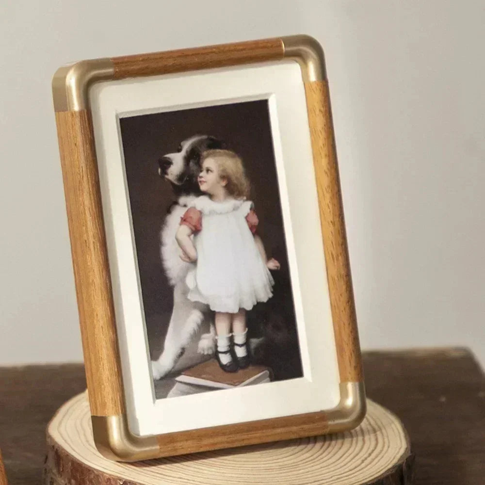 Maisy – Tabletop Photo Frame