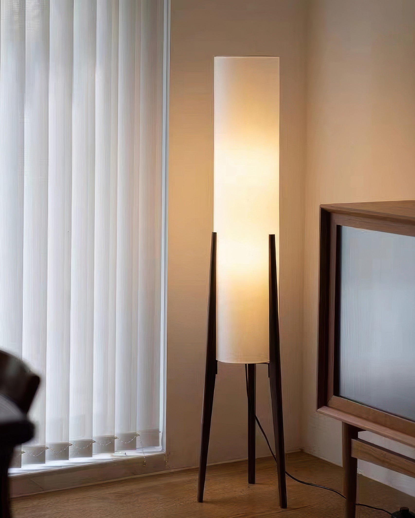 Orvane - Walnut Solid Wood Floor Lamp